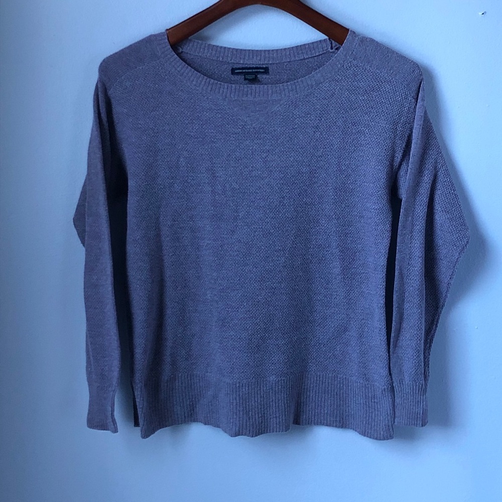American Eagle purple crewneck knit laveder
